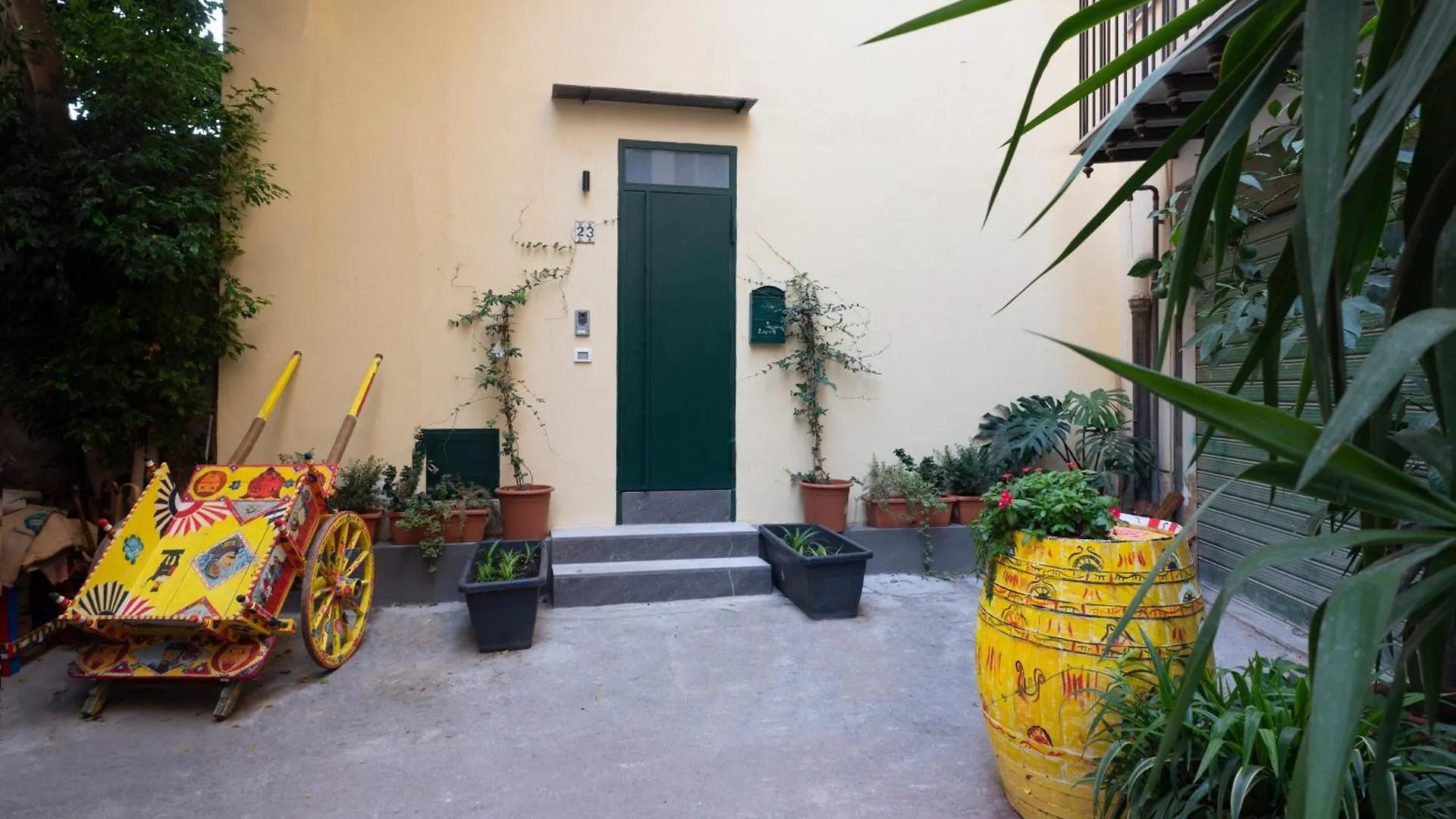 Aquacharme Apartment Palermo 0*,  Italy